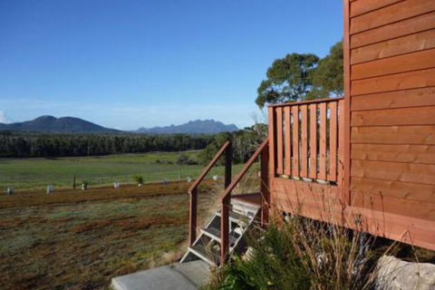 Yakkalla Holiday Cottage - Kalgoorlie Accommodation 2