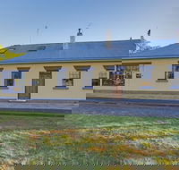 White's Corner - Kalgoorlie Accommodation