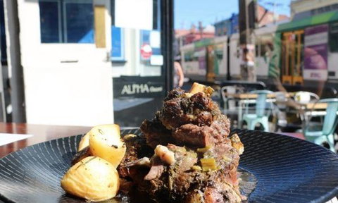 Alpha Ouzeri - Kalgoorlie Accommodation 7