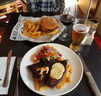 The Spotted Cow - Kalgoorlie Accommodation
