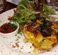 Seasons Restaurant at Cloudehill - Kalgoorlie Accommodation