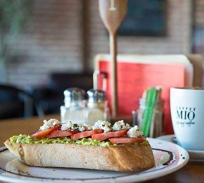 Albert & Moore - Kalgoorlie Accommodation 15