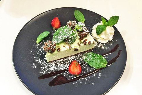 Albert & Moore - Kalgoorlie Accommodation 6