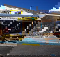 Finny's By The Wharf - Kalgoorlie Accommodation