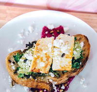 Lulus Cafe Poke - Kalgoorlie Accommodation