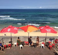 Swell At Bar Beach - Kalgoorlie Accommodation