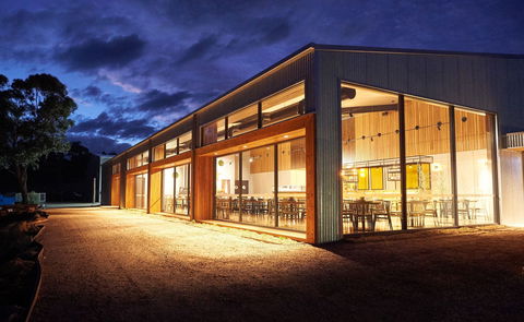 Fowles Wine - Kalgoorlie Accommodation 0