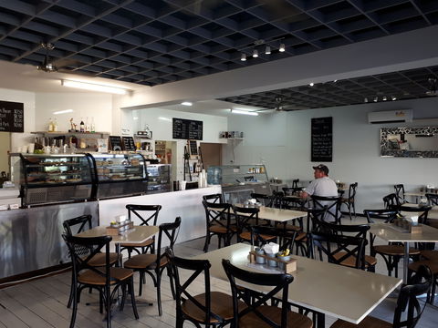 E'Claire's Coffee Shop - Kalgoorlie Accommodation 1