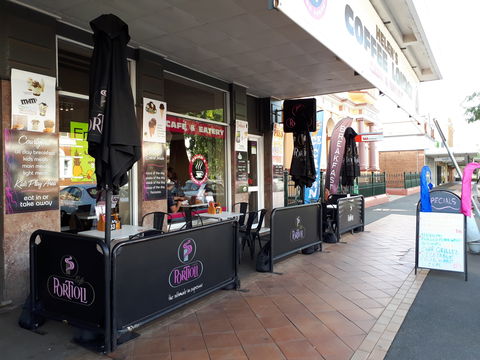 Helen's Coffee Lounge - Kalgoorlie Accommodation 2