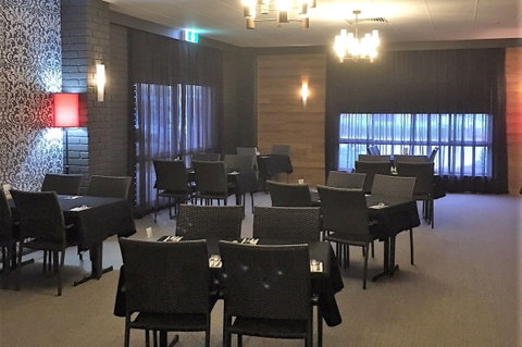MediumRare Chargrill And Bar - Kalgoorlie Accommodation 2