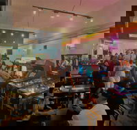 Token Arcade  Kitchen - Kalgoorlie Accommodation