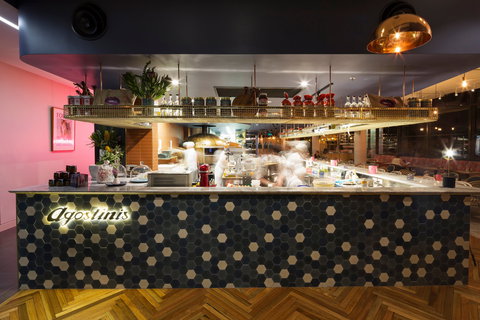 Agostinis - Kalgoorlie Accommodation 2