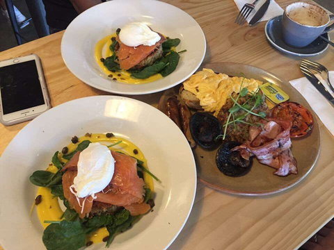 Artezen Espresso Bar - Kalgoorlie Accommodation 0