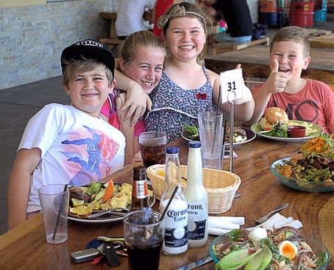 Berry Springs Tavern - Kalgoorlie Accommodation 2