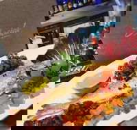 Social Dining - Kalgoorlie Accommodation