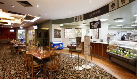 Victoria Point Tavern - Kalgoorlie Accommodation 0