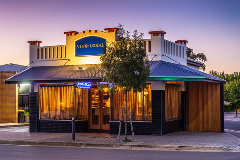 Vino Lokal - Kalgoorlie Accommodation 0