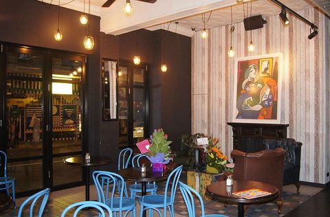 Matts Bar - Kalgoorlie Accommodation 0