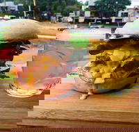 Suburban Social Neighbourhood Bar  Kitchen - Kalgoorlie Accommodation