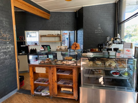 The Picnic Basket - Kalgoorlie Accommodation 0
