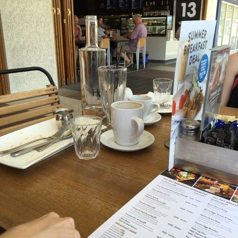 The Coffee Club - Grand Hotel - Gladstone - Kalgoorlie Accommodation 0