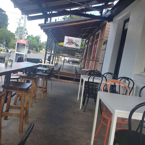 Famished On Frasers - Kalgoorlie Accommodation 0