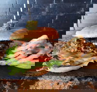 Pie Alley Blues - Kalgoorlie Accommodation