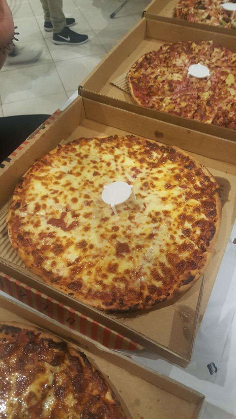Pizza Deluxe - Kalgoorlie Accommodation 0