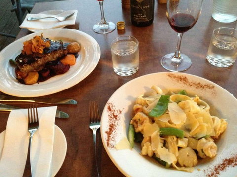 Southern End - Kalgoorlie Accommodation 0