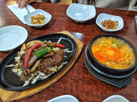 Jacksons Lounge Bar - Kalgoorlie Accommodation 0