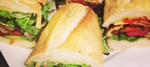 Mrs Jones Cafe - Kalgoorlie Accommodation 18