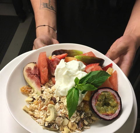 Mrs Jones Cafe - Kalgoorlie Accommodation 22