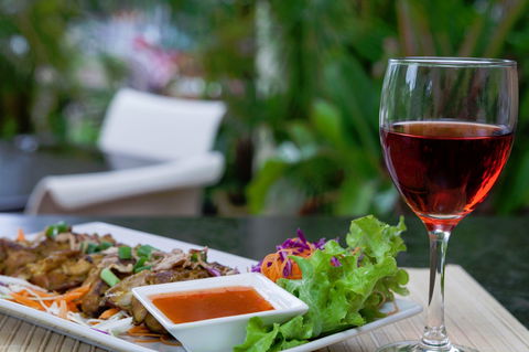 KB Thai - Kalgoorlie Accommodation 1