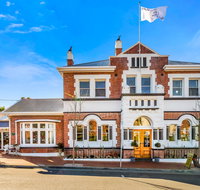 Cygnet Old Bank Cafe - Kalgoorlie Accommodation