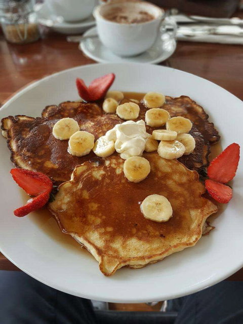 Charlotte's Table - Kalgoorlie Accommodation 0