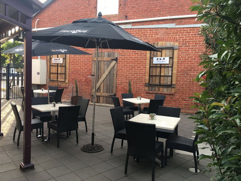 Black Bird Coffee House - Kalgoorlie Accommodation 1