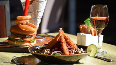 Jaques Coffee Plantation - Kalgoorlie Accommodation 2