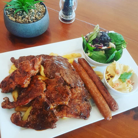 King Of Grill - Kalgoorlie Accommodation 0