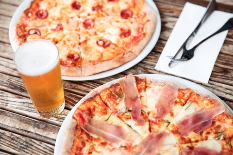 Public Bar - Kalgoorlie Accommodation 2