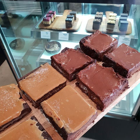 Acai Brothers - Kalgoorlie Accommodation 1