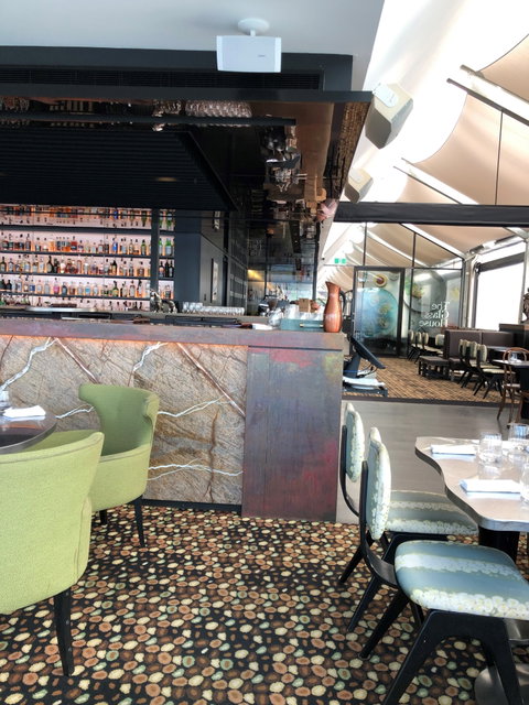 The Glass House - Kalgoorlie Accommodation 3