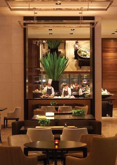 Collins Kitchen - Kalgoorlie Accommodation 8