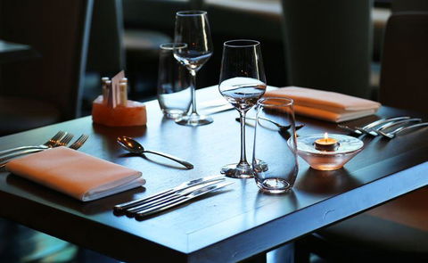 St James Hotel Restaurant - Kalgoorlie Accommodation 9