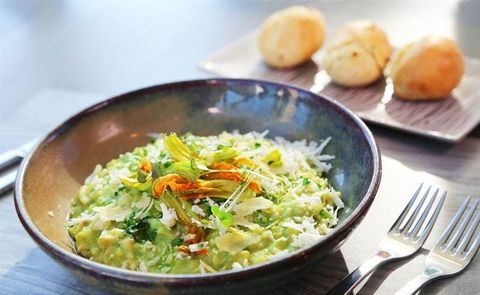 St James Hotel Restaurant - Kalgoorlie Accommodation 7