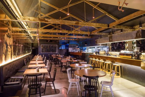 Urban Greek - Kalgoorlie Accommodation 0