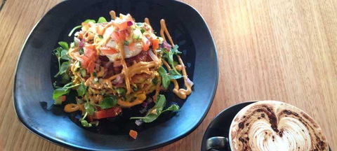 Attaboy Roy - Kalgoorlie Accommodation 0