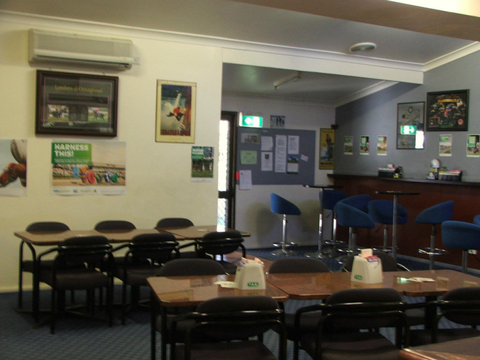 Old Bar Tavern - Kalgoorlie Accommodation 4