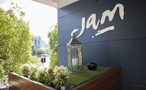 JAM - Kalgoorlie Accommodation 24