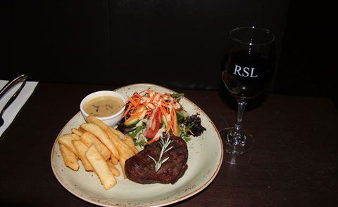 Rose Garden West Dubbo Thai Restaurant - Kalgoorlie Accommodation 9