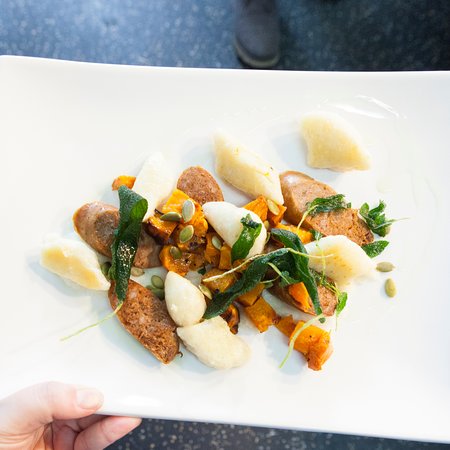 Fifteen Tables - Kalgoorlie Accommodation 0